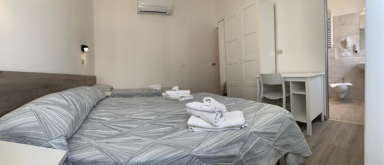 Hotel Laika Римини Экстерьер фото
